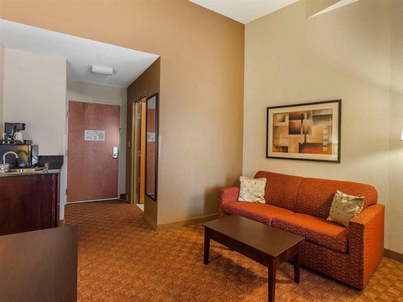 Comfort Suites Suffolk - Chesapeake מראה חיצוני תמונה