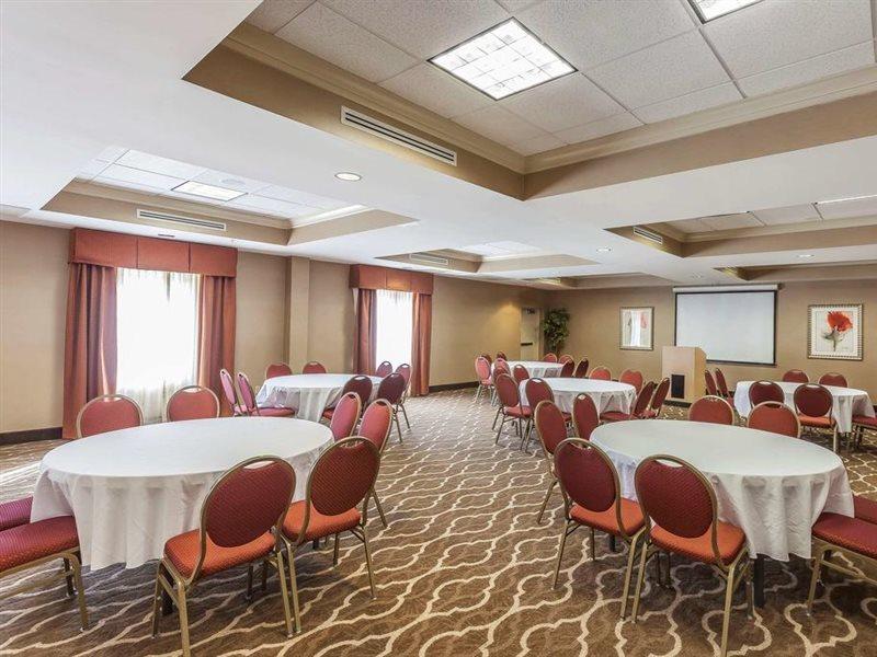 Comfort Suites Suffolk - Chesapeake מראה חיצוני תמונה