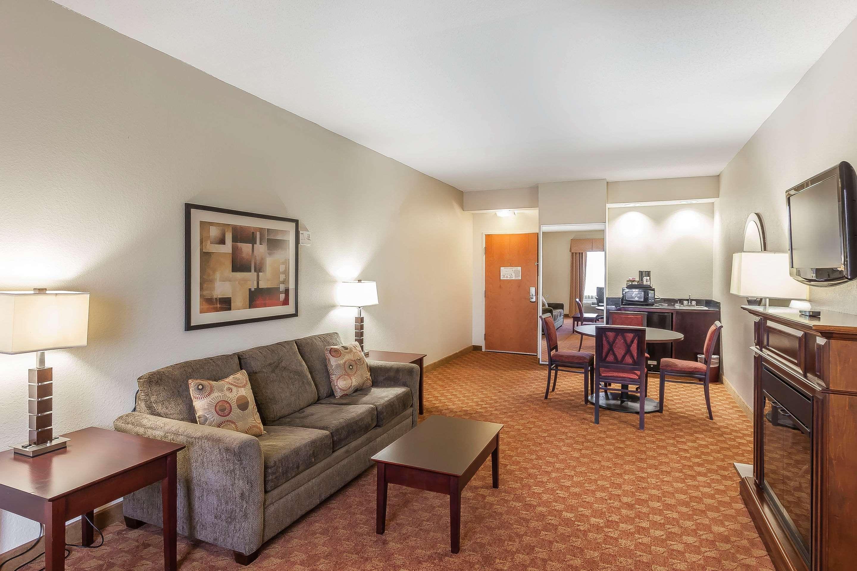 Comfort Suites Suffolk - Chesapeake מראה חיצוני תמונה